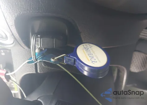 2013 BMW X1 xDrive28I z USA, uszkodzony, nr VIN WBAVL1C54DVR85516